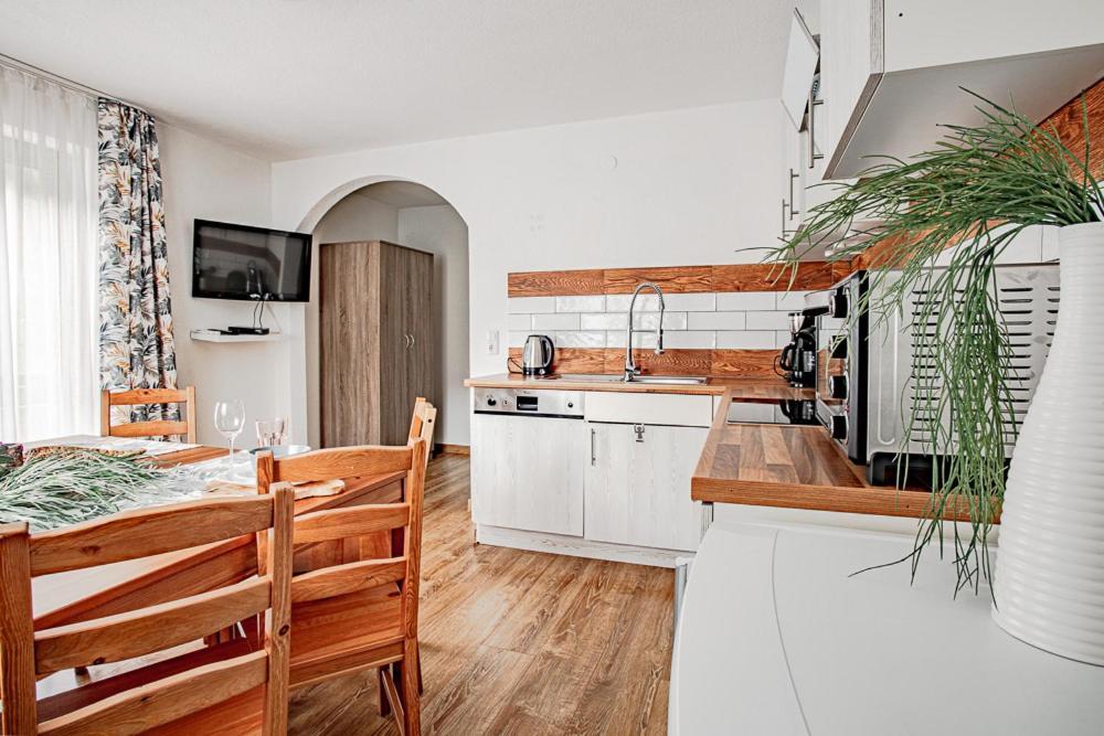 Leszek Elis 141 Appartement See